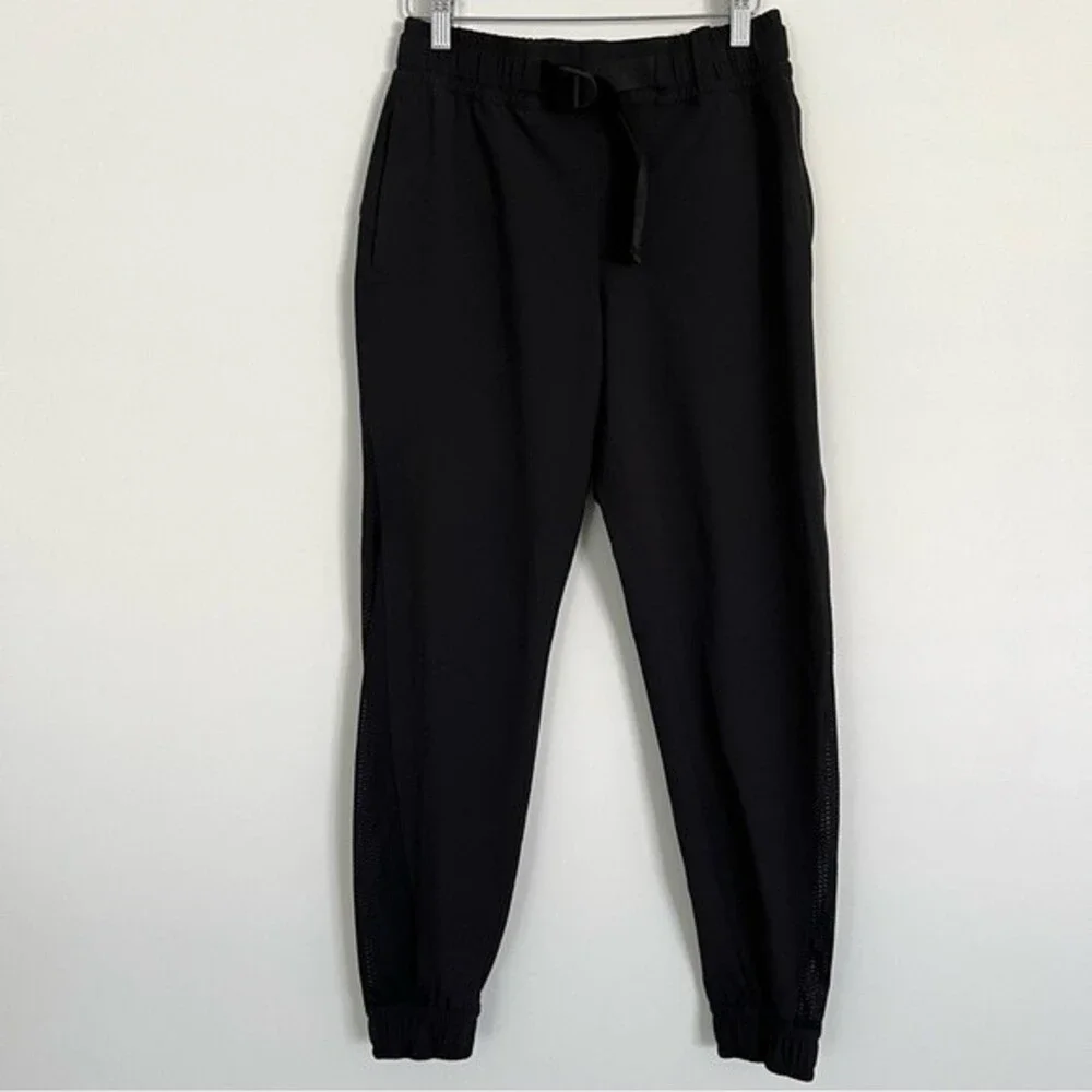 Athleta Quest Jogger Pants with Mesh Side Panel in Black, Size 0 NWOT